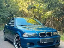 Blau Gebraucht 2001 BMW 318 Coupé | 2.900 €