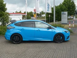 Blau Gebraucht 2018 Ford Focus RS Limousine | 32.990 €