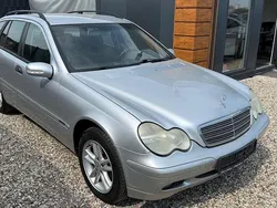 Grau Gebraucht 2002 Mercedes C180 Classic Limousine | 1.990 € (Fairer Preis)