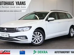 Weiß Gebraucht 2021 VW Passat Limousine | 19.289 € (Guter Preis)