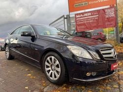 Blau Gebraucht 2011 Mercedes E200 Coupé | 14.900 € (Fairer Preis)