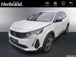 Lack weiss perlglänzend/metall Gebraucht 2023 Peugeot 3008 Allure SUV | 30.490 €