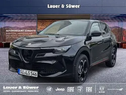 Andere Gebraucht 2024 Alfa Romeo Junior Edizione Speciale Limousine | 34.490 € (Etwas zu teuer)