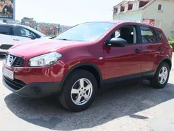 Rot Gebraucht 2014 Nissan Qashqai Acenta SUV | 7.995 € (Superpreis)