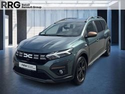 Grün Gebraucht 2023 Dacia Jogger Extreme Van / Kleinbus | 20.411 € (Fairer Preis)