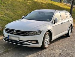 Weiß Gebraucht 2020 VW Passat Business Kombi | 14.990 € (Fairer Preis)