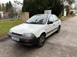 Weiß Gebraucht 1993 Suzuki Swift Limousine | 1.900 €