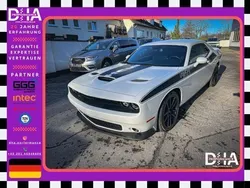 White knuckle exterior paint (wh Gebraucht 2023 Dodge Challenger Coupé | 42.687 € (Etwas zu teuer)