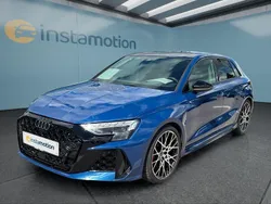 Blau Gebraucht 2024 Audi RS3 Sportback Kleinwagen | 65.449 € (Etwas zu teuer)