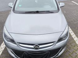 Grau Gebraucht 2013 Opel Astra Active Limousine | 5.400 € (Fairer Preis)