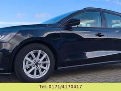 Schwarz Gebraucht 2023 Ford Focus Titanium Limousine | 12.600 € (Fairer Preis)