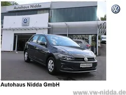 Uranograu Gebraucht 2018 VW Polo Trendline Limousine | 9.999 € (Fairer Preis)