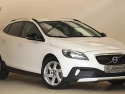 Weiß Gebraucht 2014 Volvo V40 CC You! Kombi | 16.999 € (Teuer)