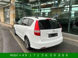Weiß Gebraucht 2011 Hyundai i30 Style Kombi | 4.499 € (Fairer Preis)