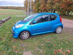 Blau Gebraucht 2007 Peugeot 107 Filou Kleinwagen | 3.600 € (Etwas zu teuer)