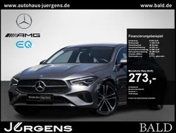 Grau mountain grey metallic Gebraucht 2024 Mercedes CLA180 Shooting Brake Progressive Kombi | 30.880 € (Fairer Preis)