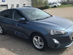 Chromablau metallic (blau) Gebraucht 2021 Ford Focus Cool & Connect Limousine | 16.980 € (Fairer Preis)