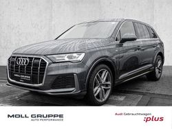 Grau Gebraucht 2022 Audi Q7 Ambiente SUV | 59.950 € (Etwas zu teuer)