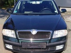 Grün Gebraucht 2008 Skoda Octavia Sport Kombi | 3.150 € (Guter Preis)