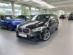 Schwarz Gebraucht 2024 BMW M135 Performance Kleinwagen | 34.490 € (Superpreis)