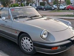 Grau Gebraucht 1987 Alfa Romeo Spider Quadrifoglio Cabrio | 11.485 €