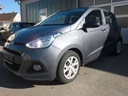 Grau Gebraucht 2014 Hyundai i10 Classic Kleinwagen | 6.400 € (Fairer Preis)