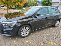 Schwarz Gebraucht 2021 Renault Mégane IV Business Limousine | 11.300 € (Fairer Preis)