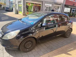 Schwarz Gebraucht 2009 Opel Corsa Innovation Limousine | 1.500 € (Guter Preis)