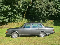 Schwarz Gebraucht 1988 Volvo 240 Limousine | 9.800 €