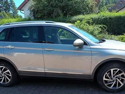 Silber Gebraucht 2017 VW Tiguan Sound SUV | 19.950 € (Guter Preis)