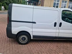 Weiß Gebraucht 2006 Opel Vivaro Van | 3.250 €