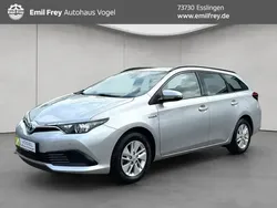 Grau Gebraucht 2018 Toyota Auris Hybrid Kombi | 18.840 € (Fairer Preis)