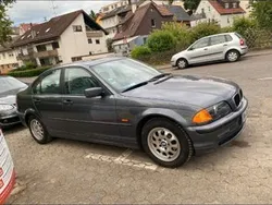Grau Gebraucht 1999 BMW 318 Limousine | 2.000 € (Guter Preis)