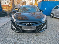 Schwarz Gebraucht 2014 Hyundai i30 Classic Kombi | 6.990 € (Fairer Preis)