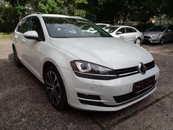 Weiß Gebraucht 2013 VW Golf VII Highline Kombi | 8.590 € (Guter Preis)