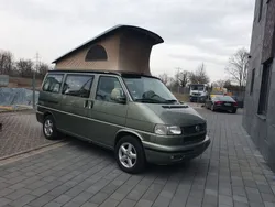 Grün Gebraucht 2003 VW T4 California Van | 42.000 €