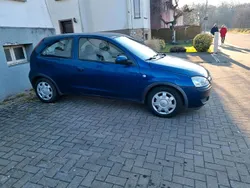 Blau Gebraucht 2004 Opel Corsa Kleinwagen | 1.300 € (Fairer Preis)
