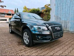 Grau Gebraucht 2011 Audi Q5 SUV | 13.000 € (Fairer Preis)