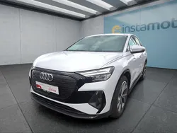 Weiß Gebraucht 2022 Audi Q4 e-tron S-Line SUV | 30.199 € (Superpreis)