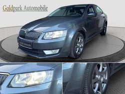 Grau Gebraucht 2014 Skoda Octavia Ambition Limousine | 9.480 € (Fairer Preis)