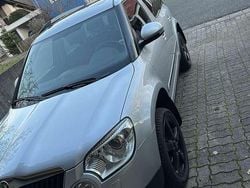 Grau Gebraucht 2013 Skoda Yeti LAURIN & KLEMENT SUV | 11.900 € (Guter Preis)