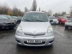 Blau Gebraucht 2004 Toyota Yaris Verso Sol Van / Kleinbus | 4.000 € (Etwas zu teuer)