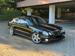 Schwarz Gebraucht 2006 Mercedes E500 AMG Limousine | 14.900 € (Teuer)