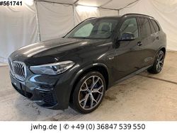 Saphirschwarz (metallic) Gebraucht 2022 BMW X5 M Sport SUV | 51.490 € (Superpreis)