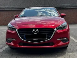 Rot Gebraucht 2018 Mazda 3 Signature Limousine | 17.200 € (Fairer Preis)