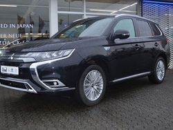 Panther schwarz Gebraucht 2020 Mitsubishi Outlander Top SUV | 29.600 € (Teuer)