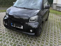 Schwarz Gebraucht 2022 Smart ForTwo Electric Drive Coupé | 10.900 € (Fairer Preis)