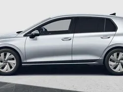 Crystal ice blue metallic Neu 2025 VW Golf VIII R Limousine | 30.854 € (Superpreis)