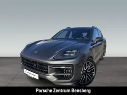 Andere farbe Gebraucht 2022 Porsche Cayenne S E-Hybrid SUV | 161.847 € (Teuer)