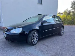 Schwarz Gebraucht 2005 VW Golf IV Sportline Limousine | 3.000 €